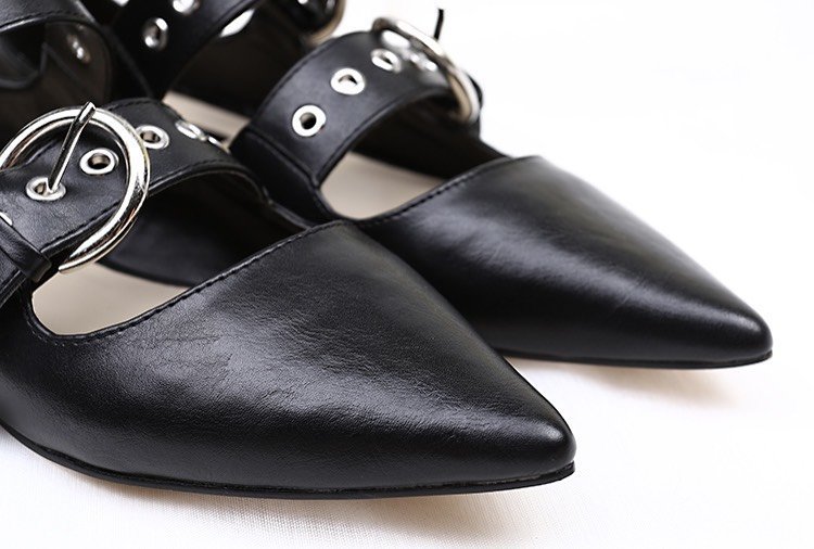 2016秋季新品搭扣尖头浅口平底女鞋 黑