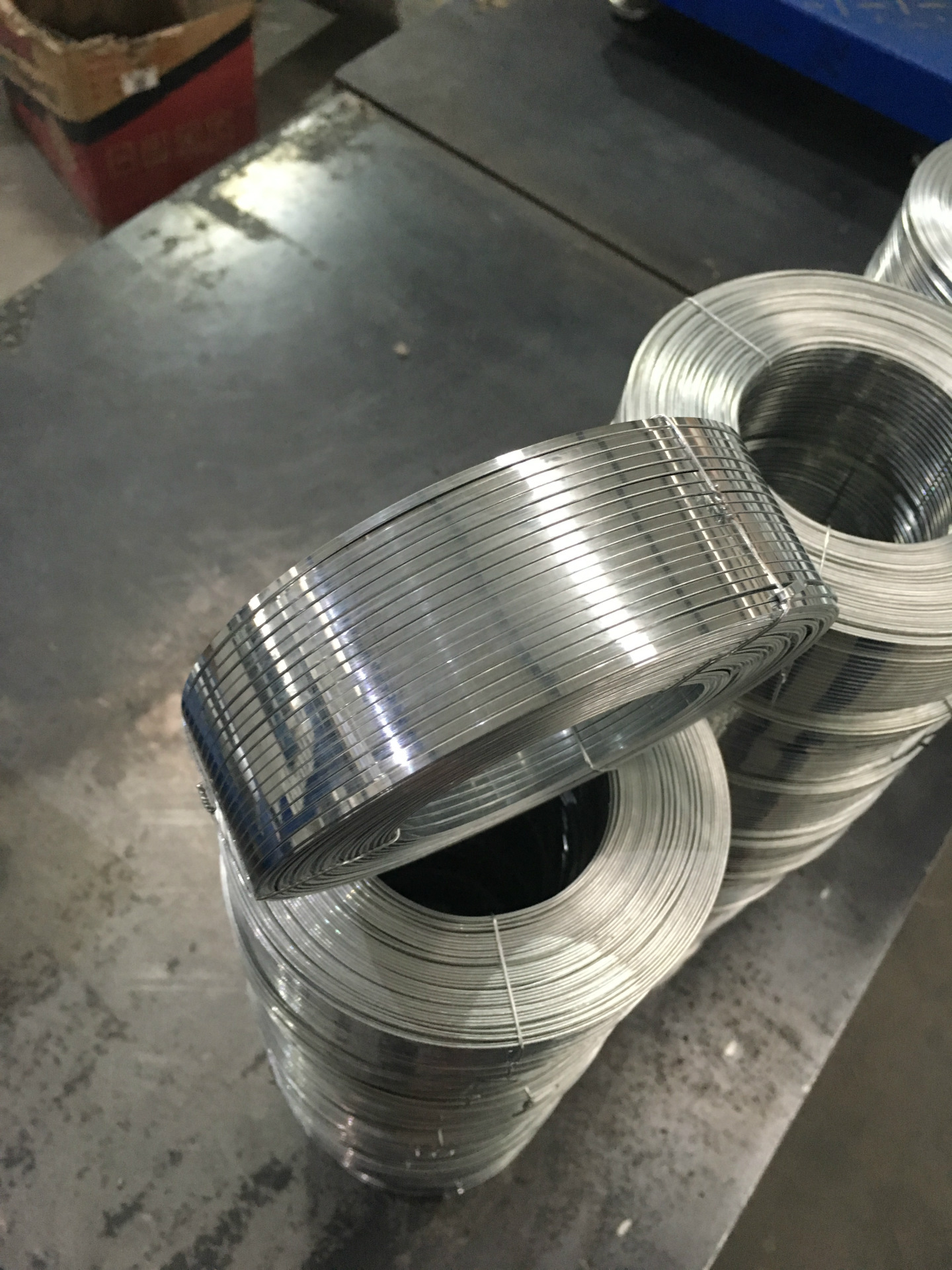 厂家直销镀锌镀铜扁丝光亮防锈不打结16,17,18,19,20号订线