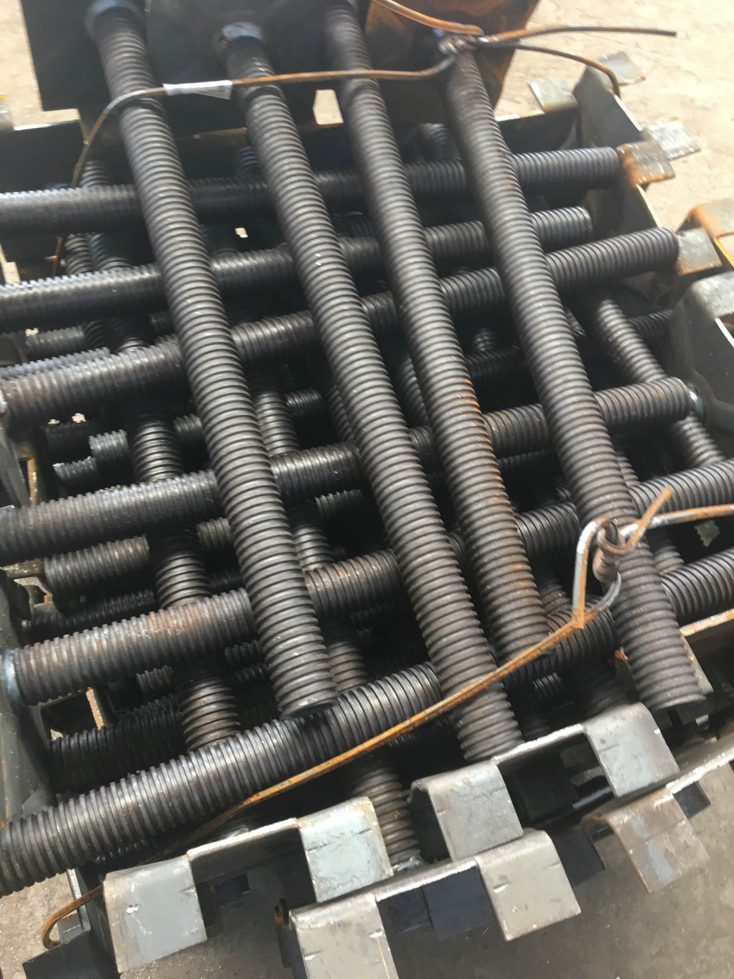 建筑顶丝厂家直销