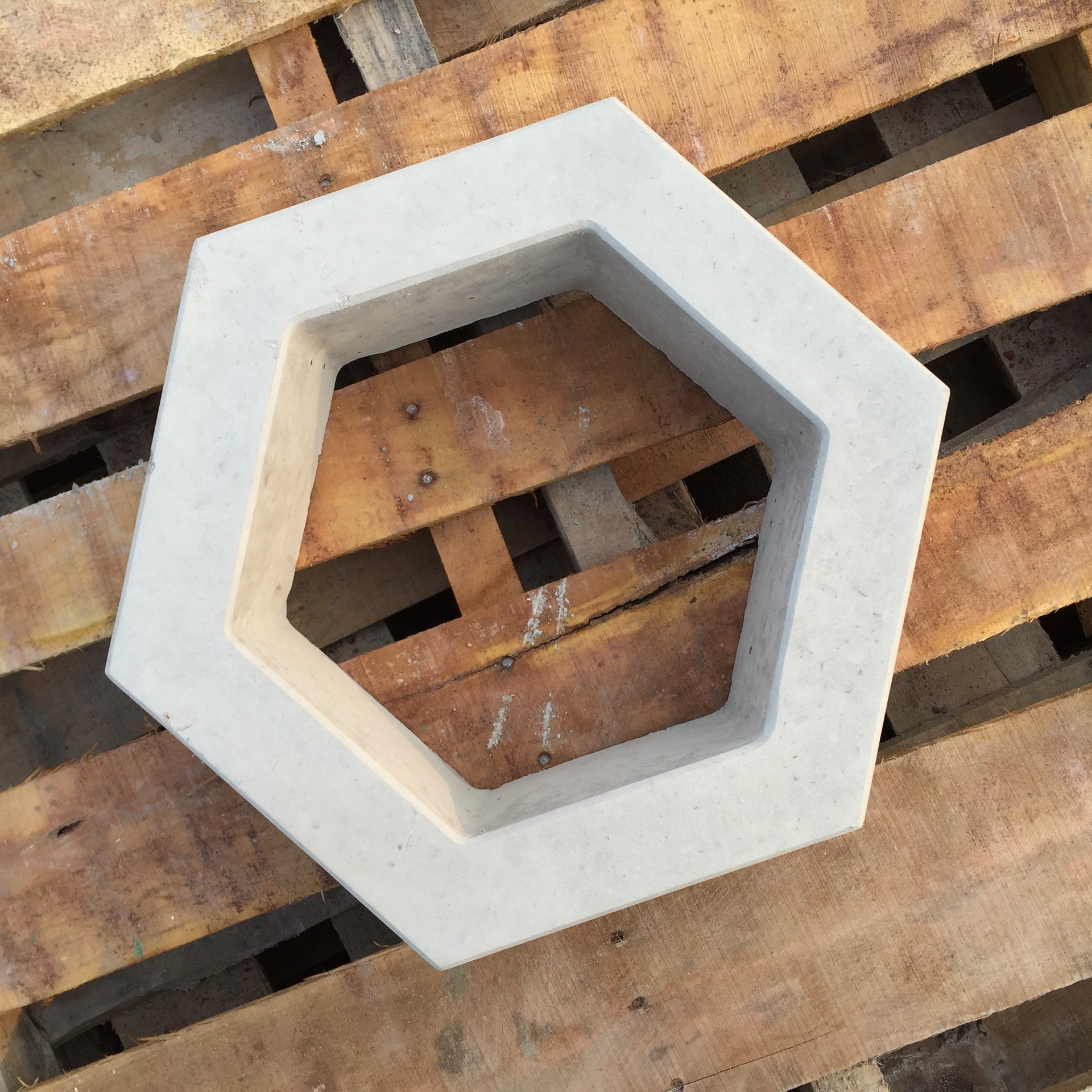 六角护坡砖六棱六边形护坡边长20cm护坡砖铁路河道公路护坡