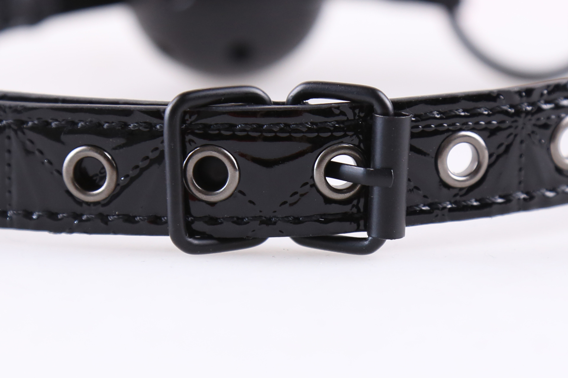 成人情趣用品 夫妻调情 黑红钻纹皮革塑料口球口塞调教玩具批发