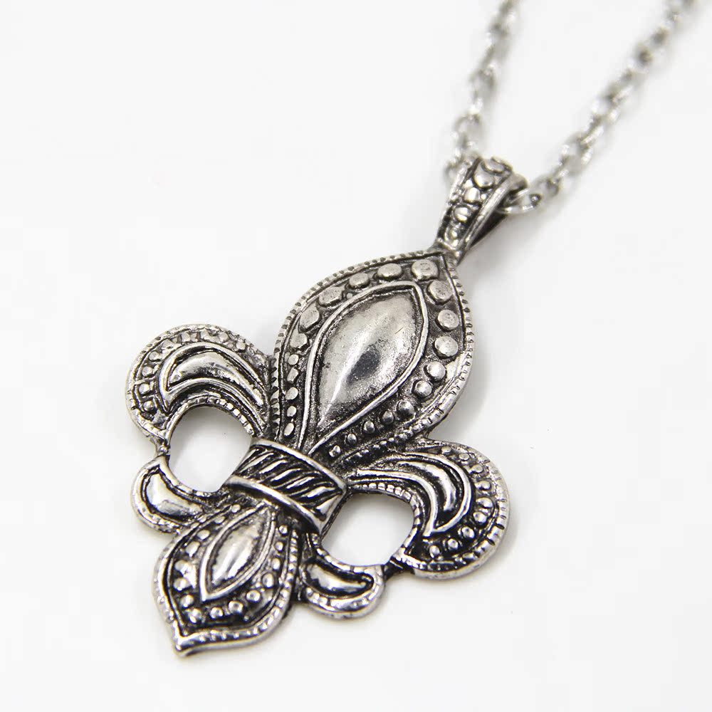 复古银色军花外贸款 项链吊坠 毛衣链 cx350