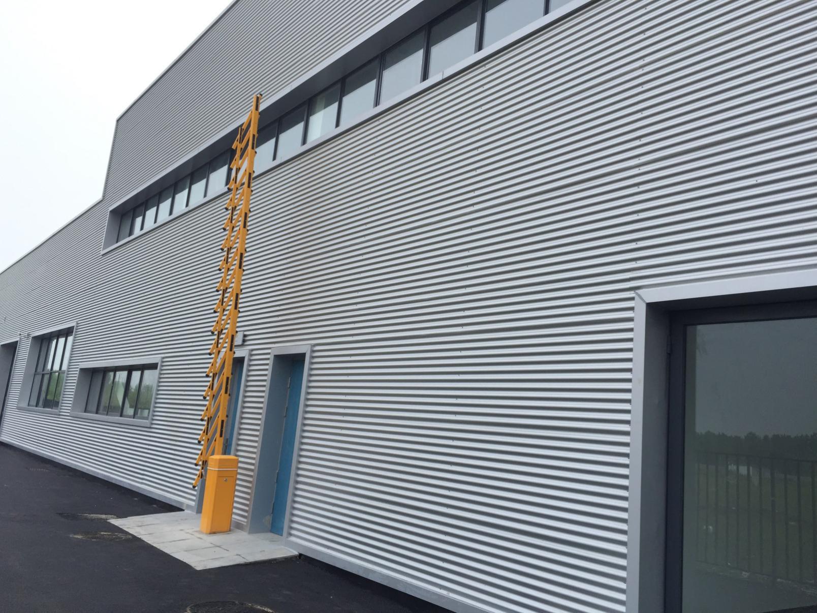 836型铝镁锰板铝合金板波纹板幕墙板 奔驰4s店专用板