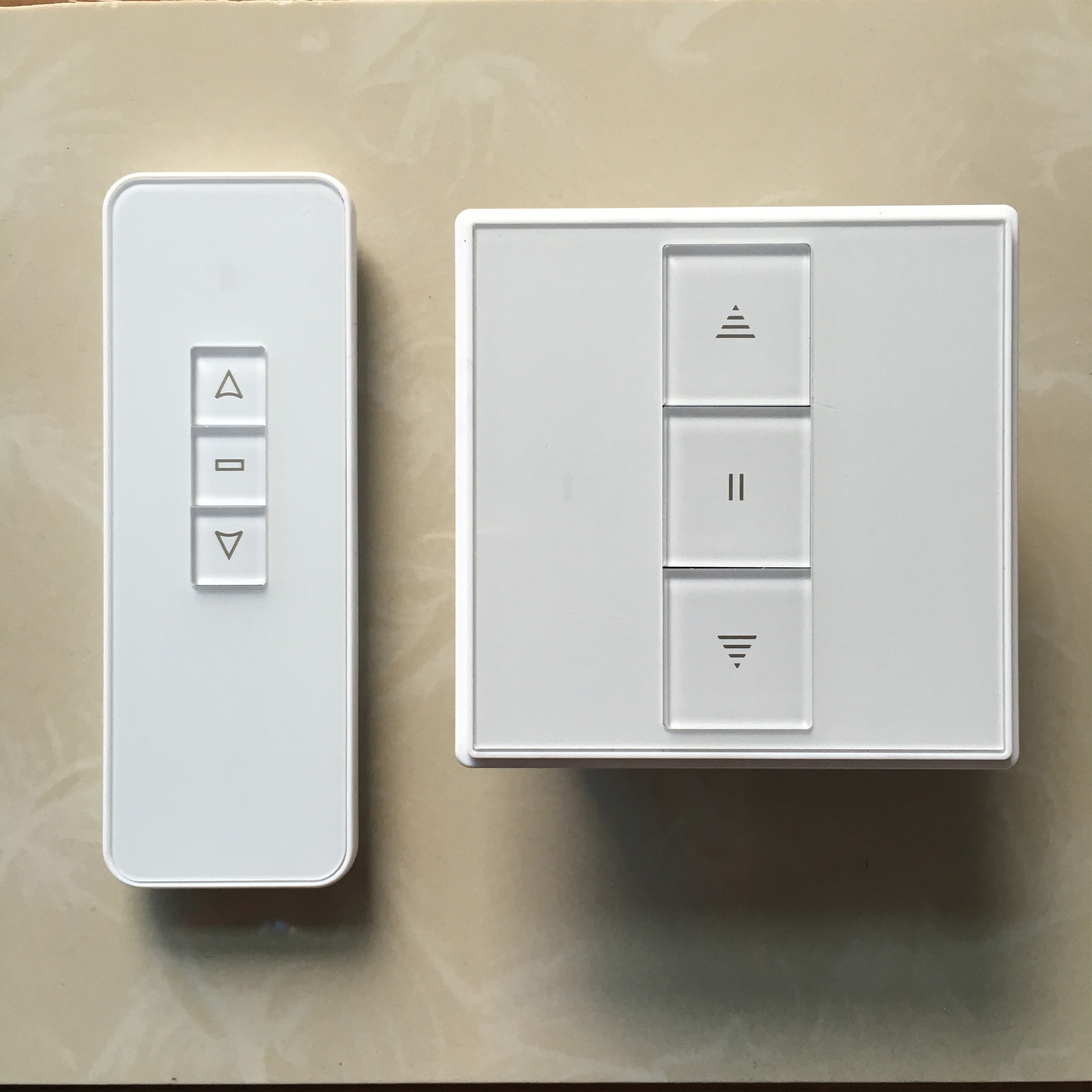 生产厂家电动窗帘推开窗器无线控制遥控器开关