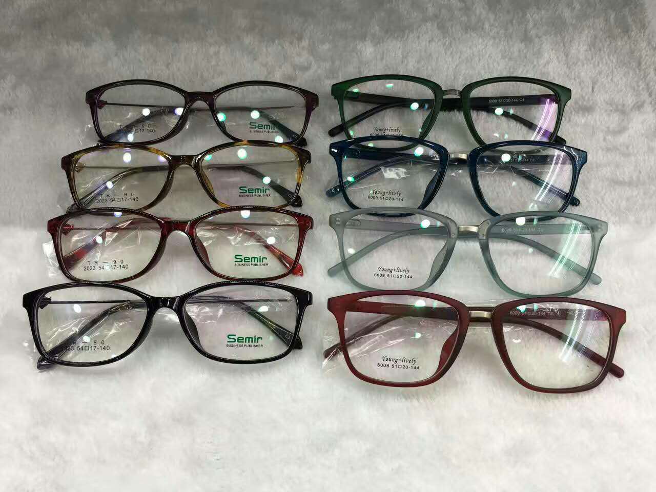 超轻tr90眼镜混批男女同款时尚平光镜框架可配近视眼镜多色