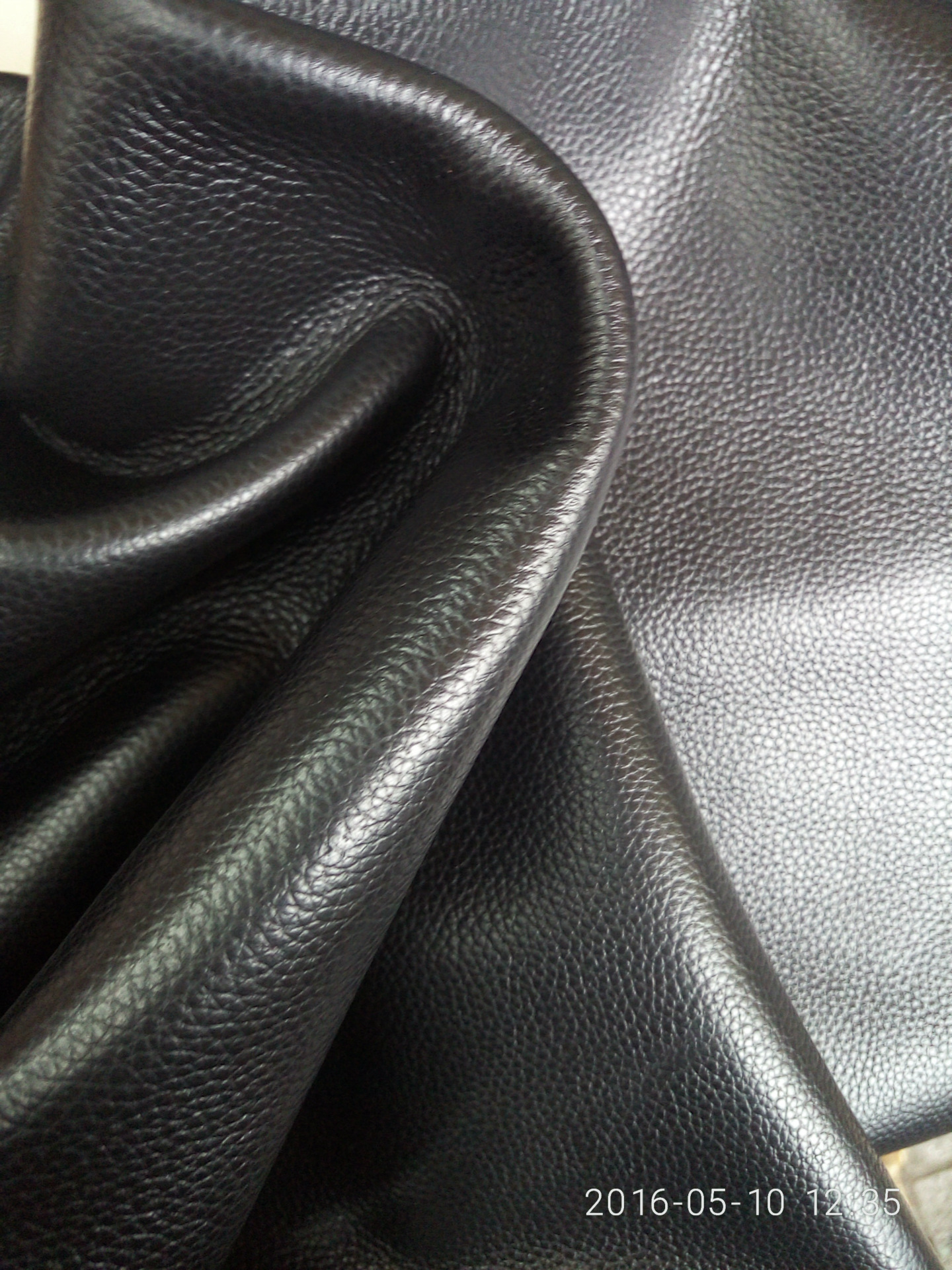 皮料网自营头层牛皮头层摔纹优质环保真皮牛皮皮料 摔纹头层真皮皮革