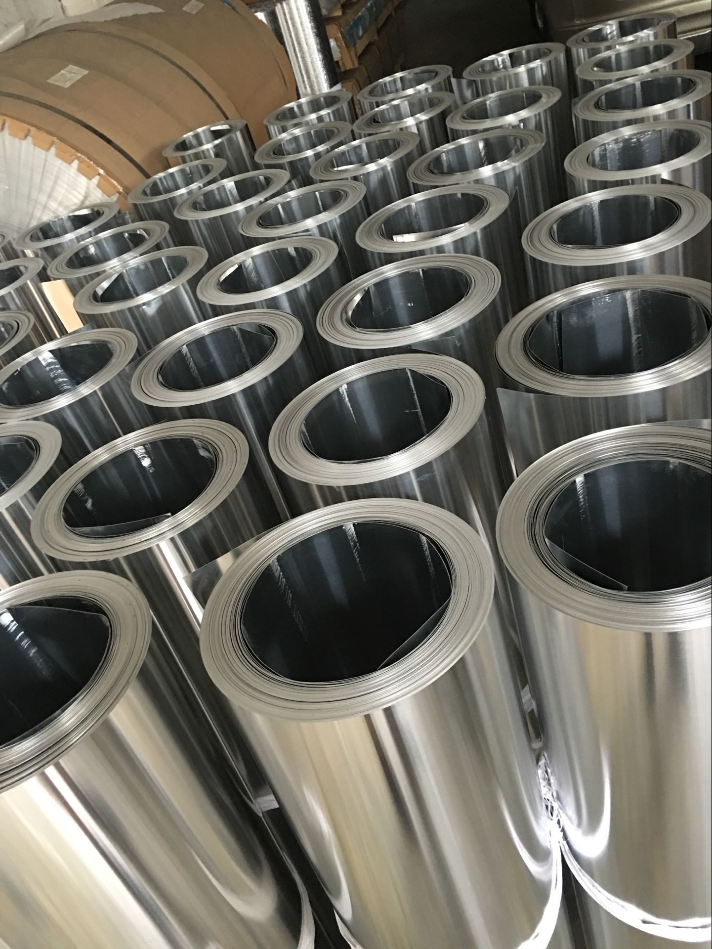 铝板铝卷氧化铝保温铝皮压花铝皮洛和金属厂价直销现货供应