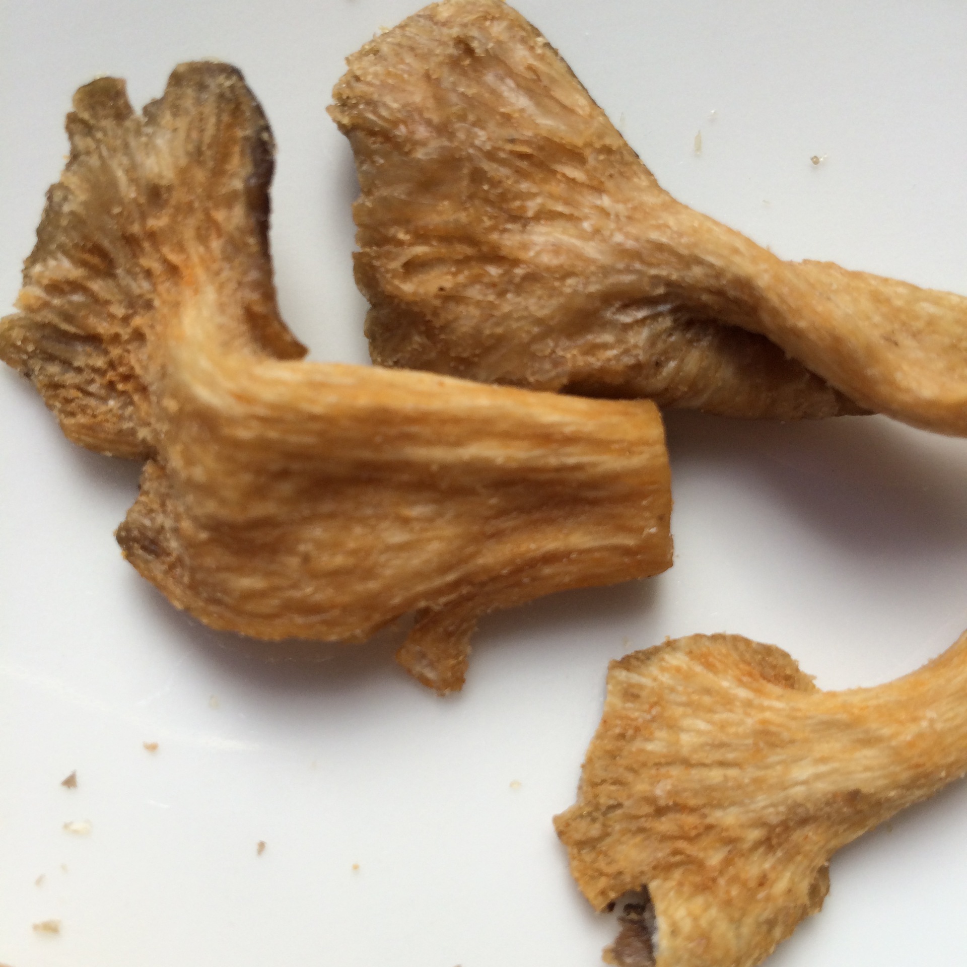 即食秀珍菇脆 凤尾菇干 散装批发 原味和香辣两种口味可选