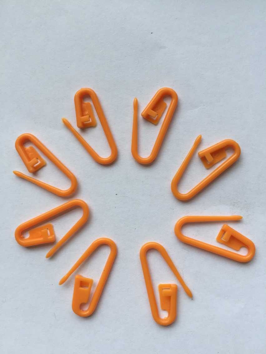 桔色塑料别针