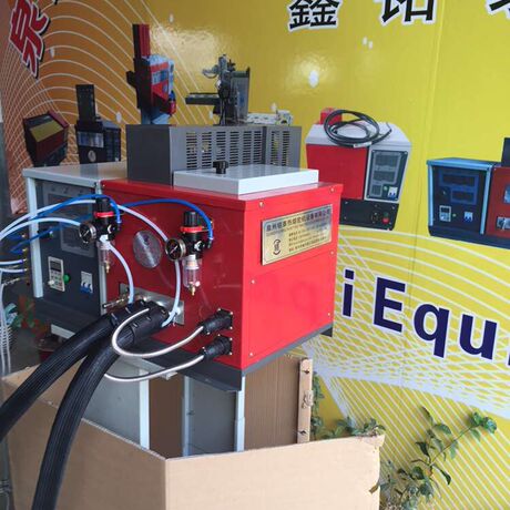 热熔胶注胶机,内衣打胶机,热熔胶打胶机,内衣上胶机,文胸胶机