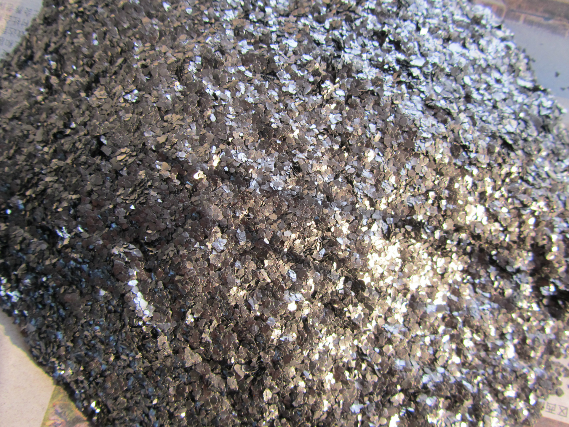 天然鳞片石墨 3299