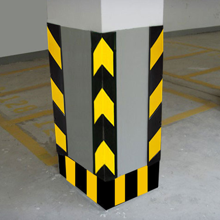可根据客户需求来定做停车场柱子防撞直角橡胶护角