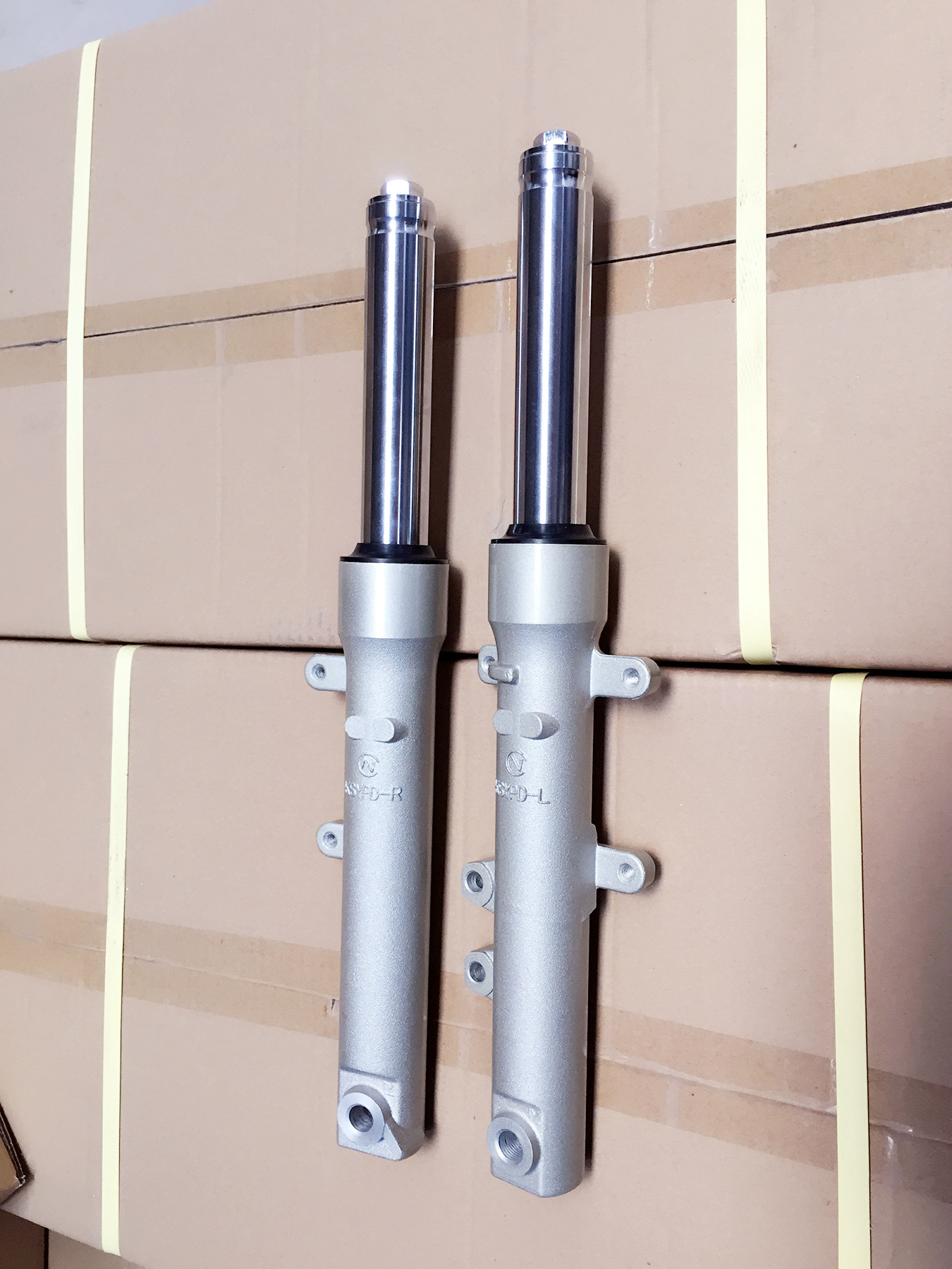 厂家直销 途意摩托车减震器 前减震器 sdh125t-28量大从优