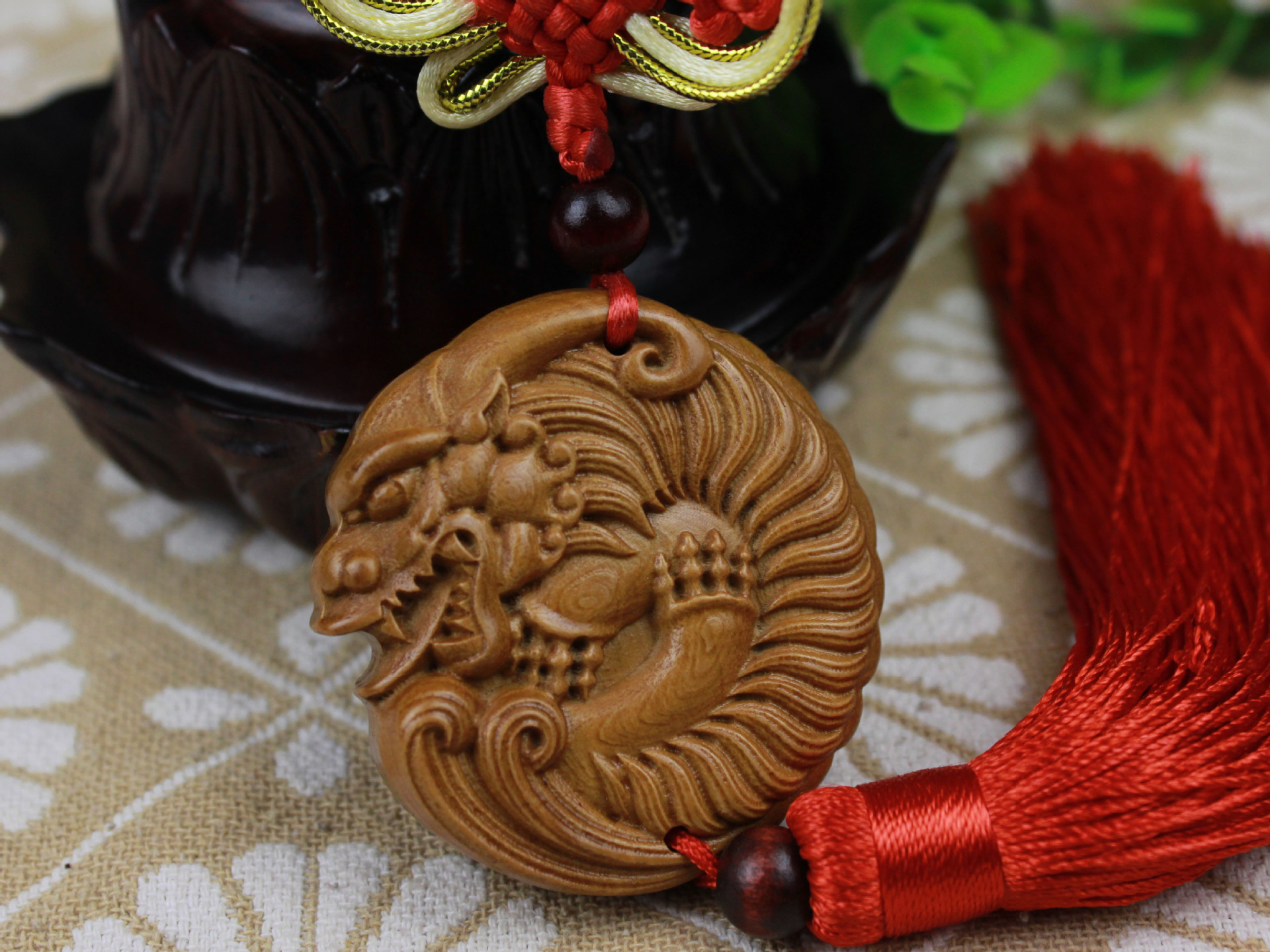 新款热销貔貅车挂 桃木貔貅汽车挂件 厂家批发可订制logolyta153h