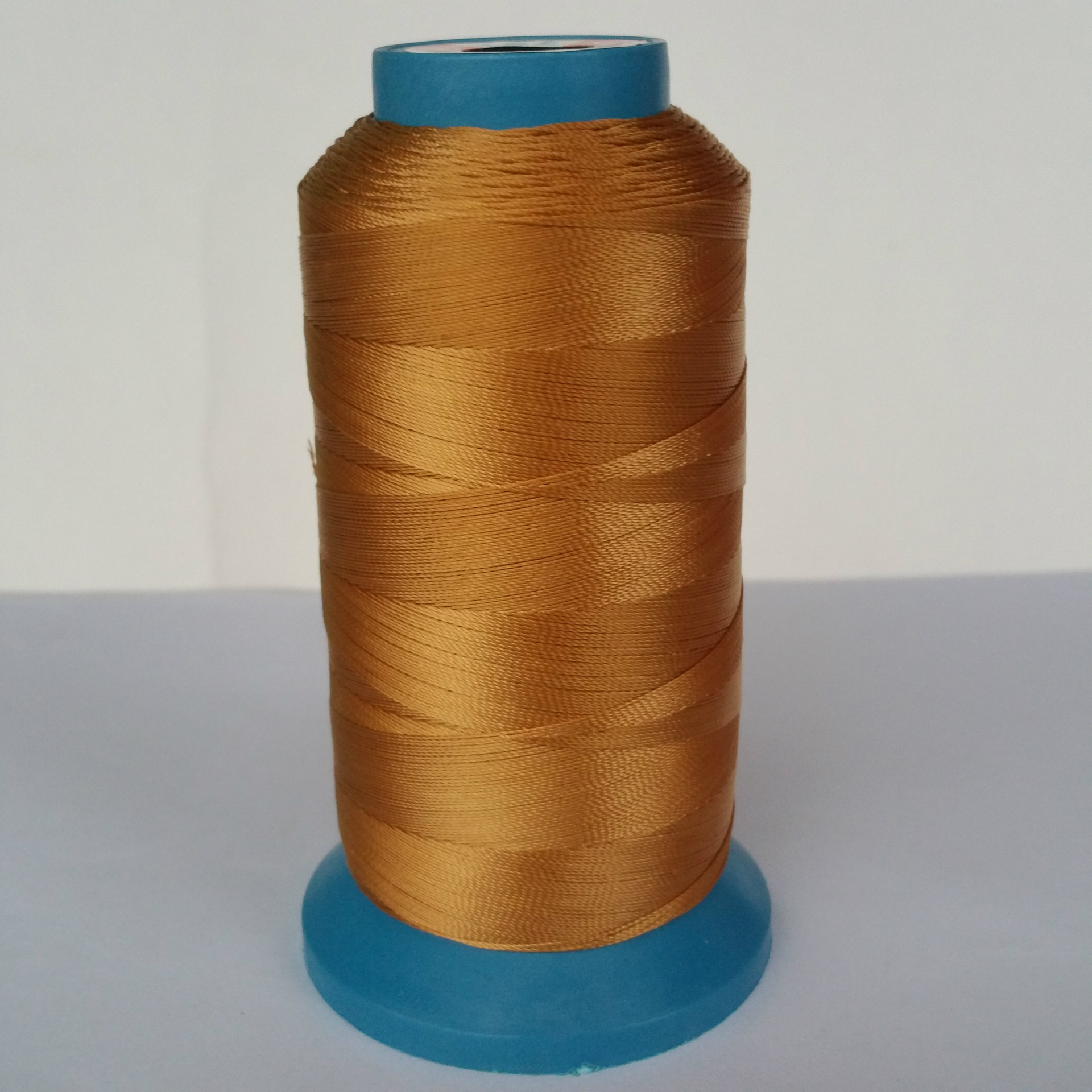 广州线厂现货250d/3高强缝纫线厂家直销3股30#尼龙线一心牌针车线