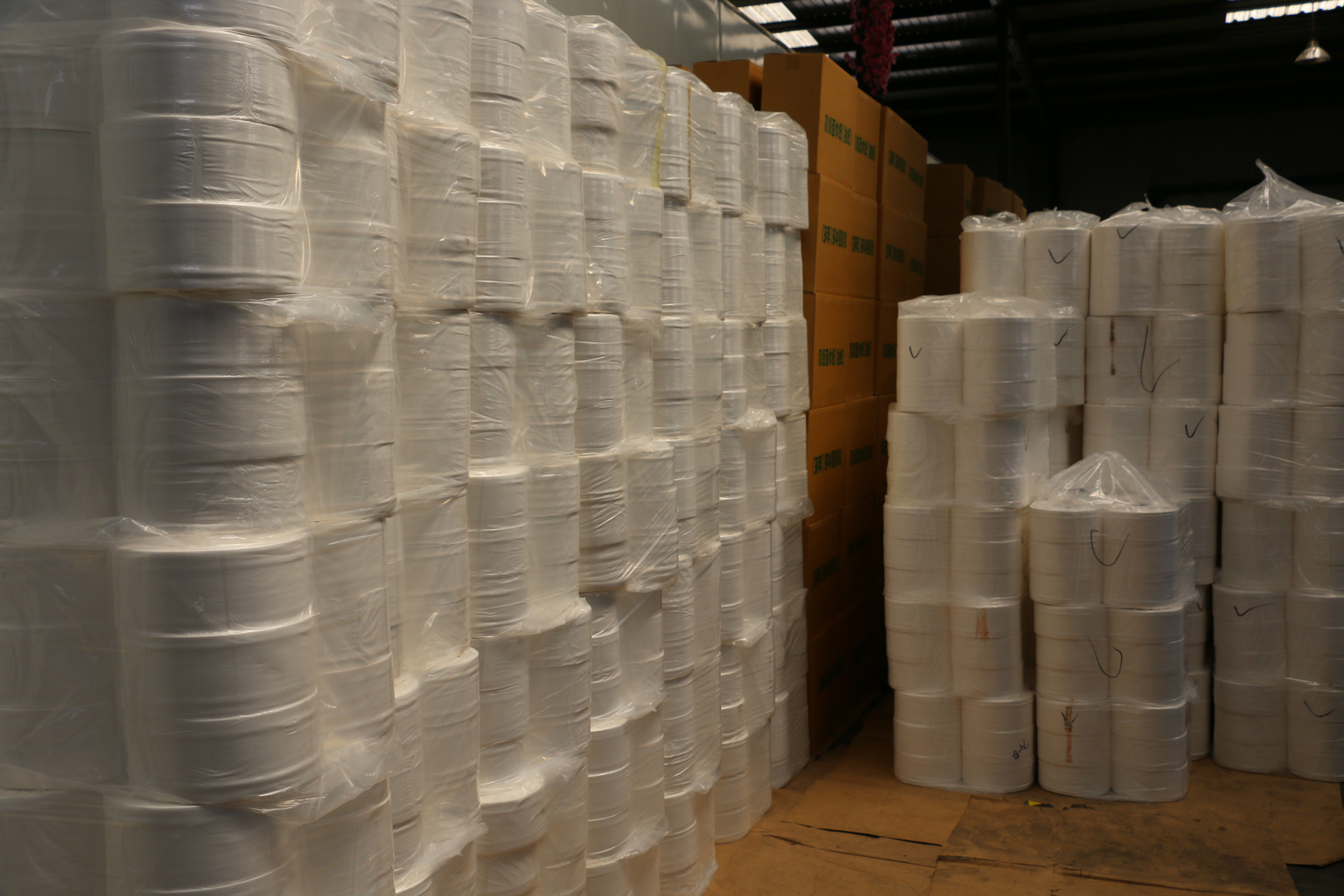 酒店商用580克大盘纸卫生纸三层原木浆大卷纸厕纸厂家直销包邮