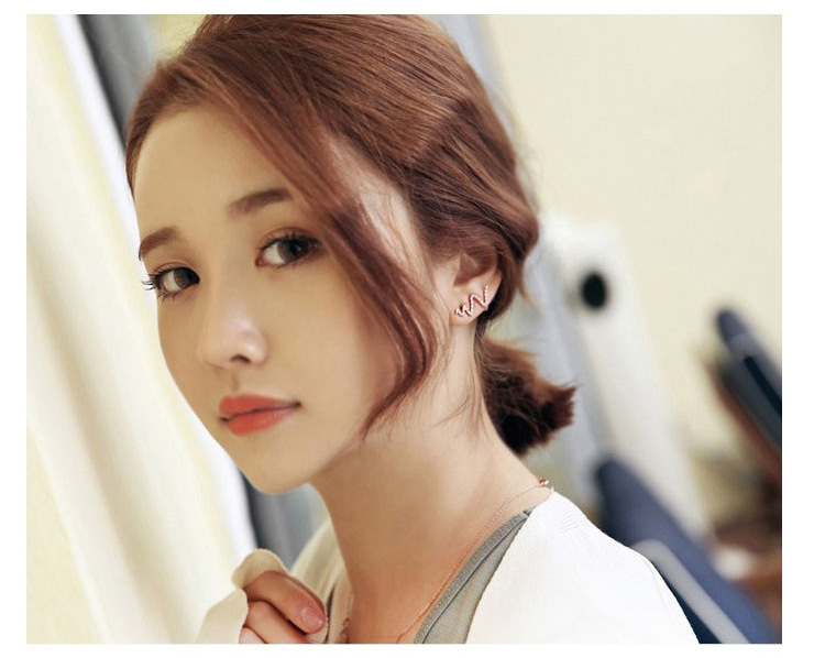 天使黛儿销售蛇形925银针耳钉韩版新款耳