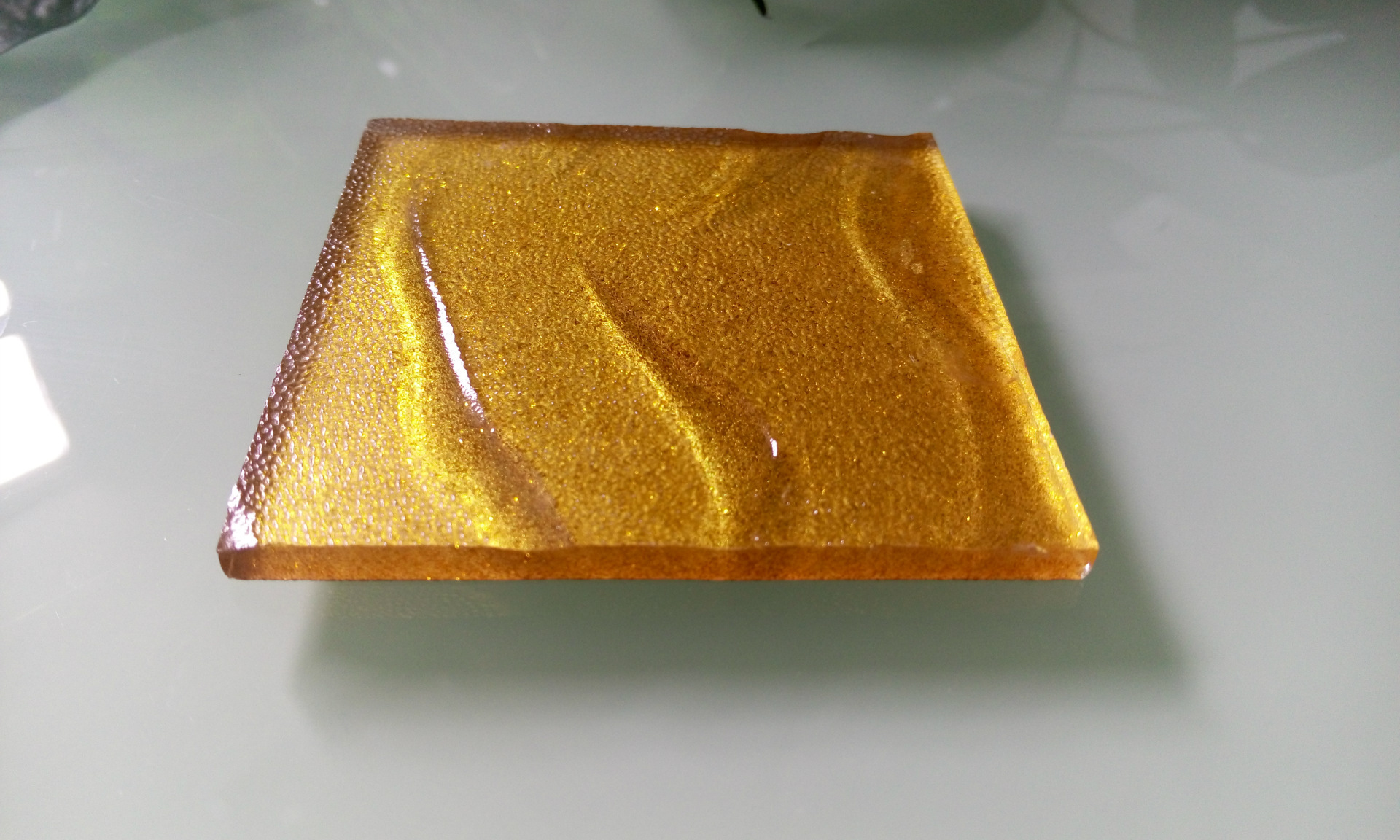 厂家定制聚晶玻璃室内ktv装修彩色聚晶玻璃 焗油聚晶玻璃