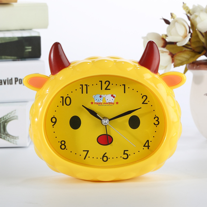 厂家直销创意卡通小动物时尚可爱小羊坐式闹钟儿童时尚家居摆饰
