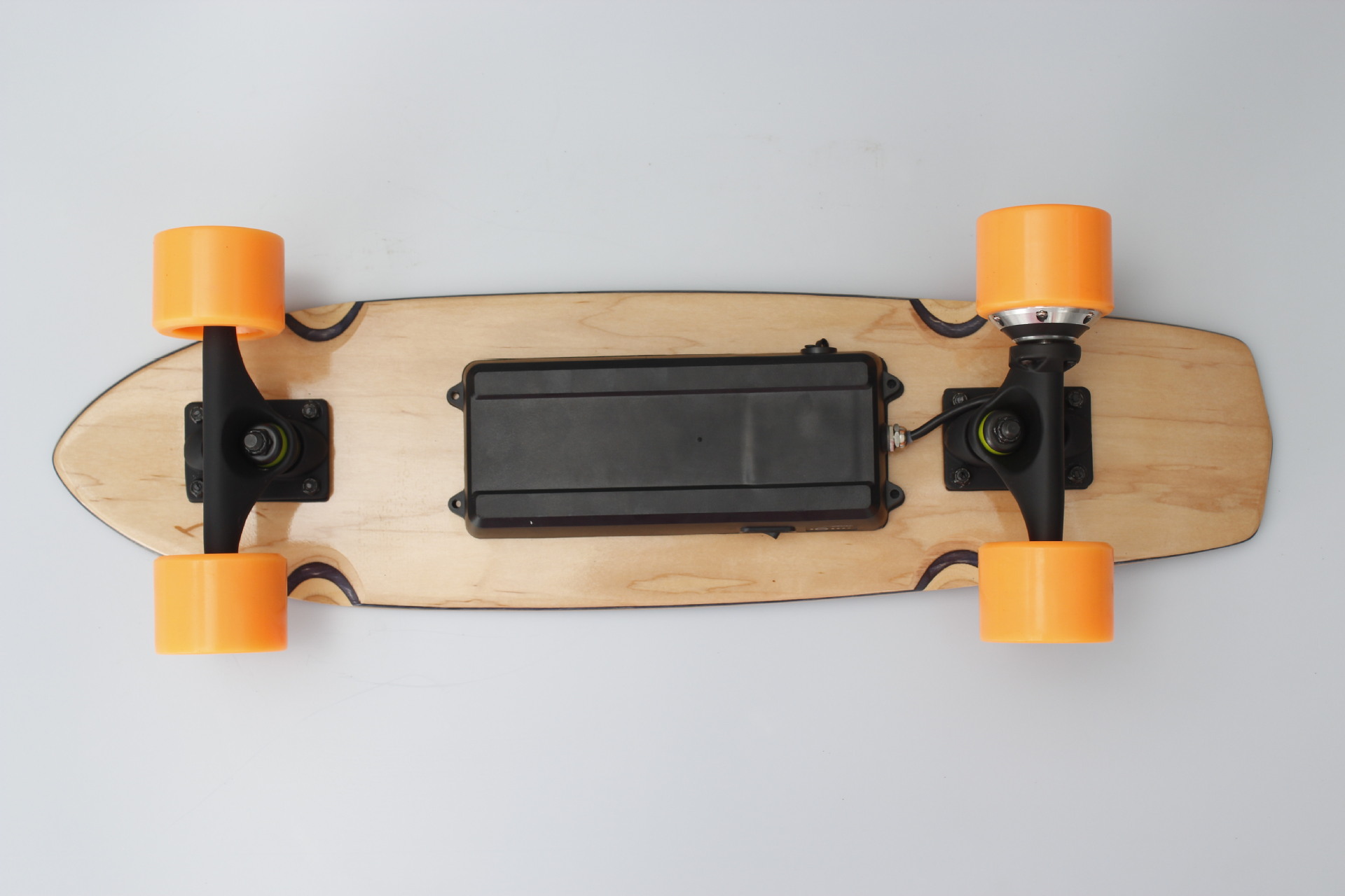 四轮遥控电动滑板车小鱼板滑板成人单驱代步车厂家直销