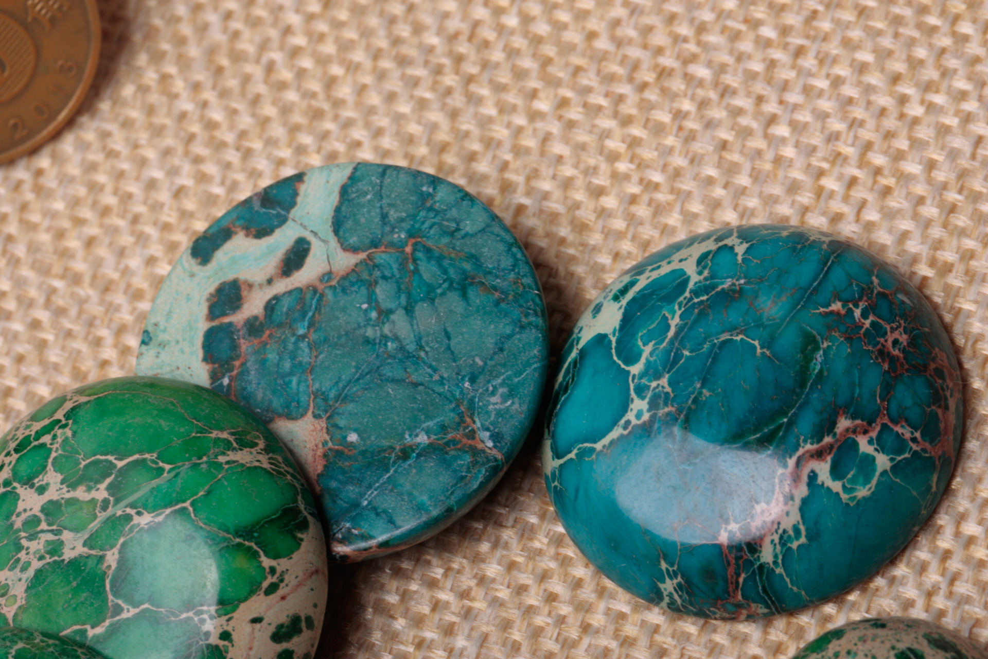 川东合成松石绿松石椭圆马眼戒面厂家直销