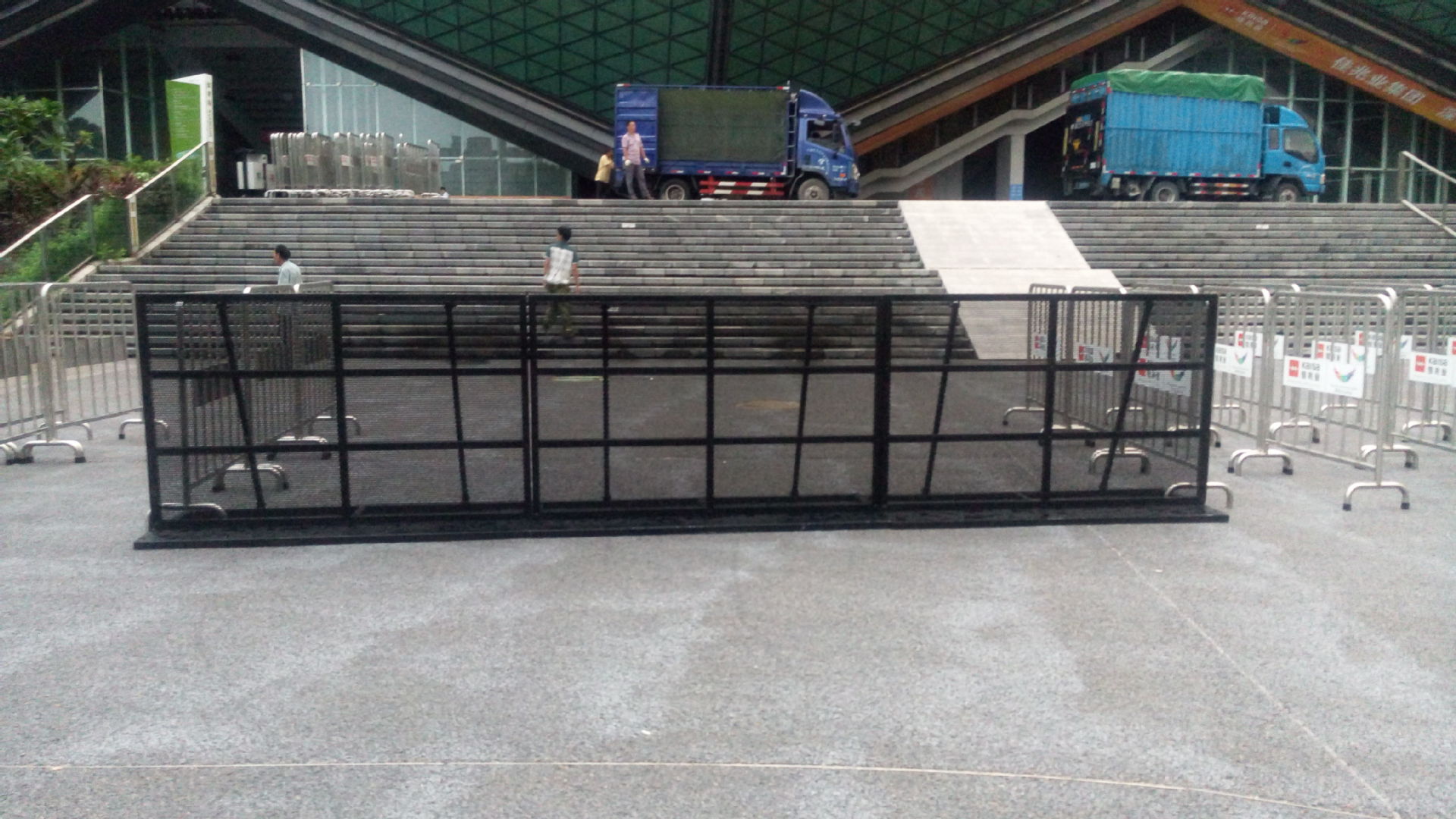 演唱会音乐节演出防护栏 防暴栏 防暴铁马(出租)-建筑护栏