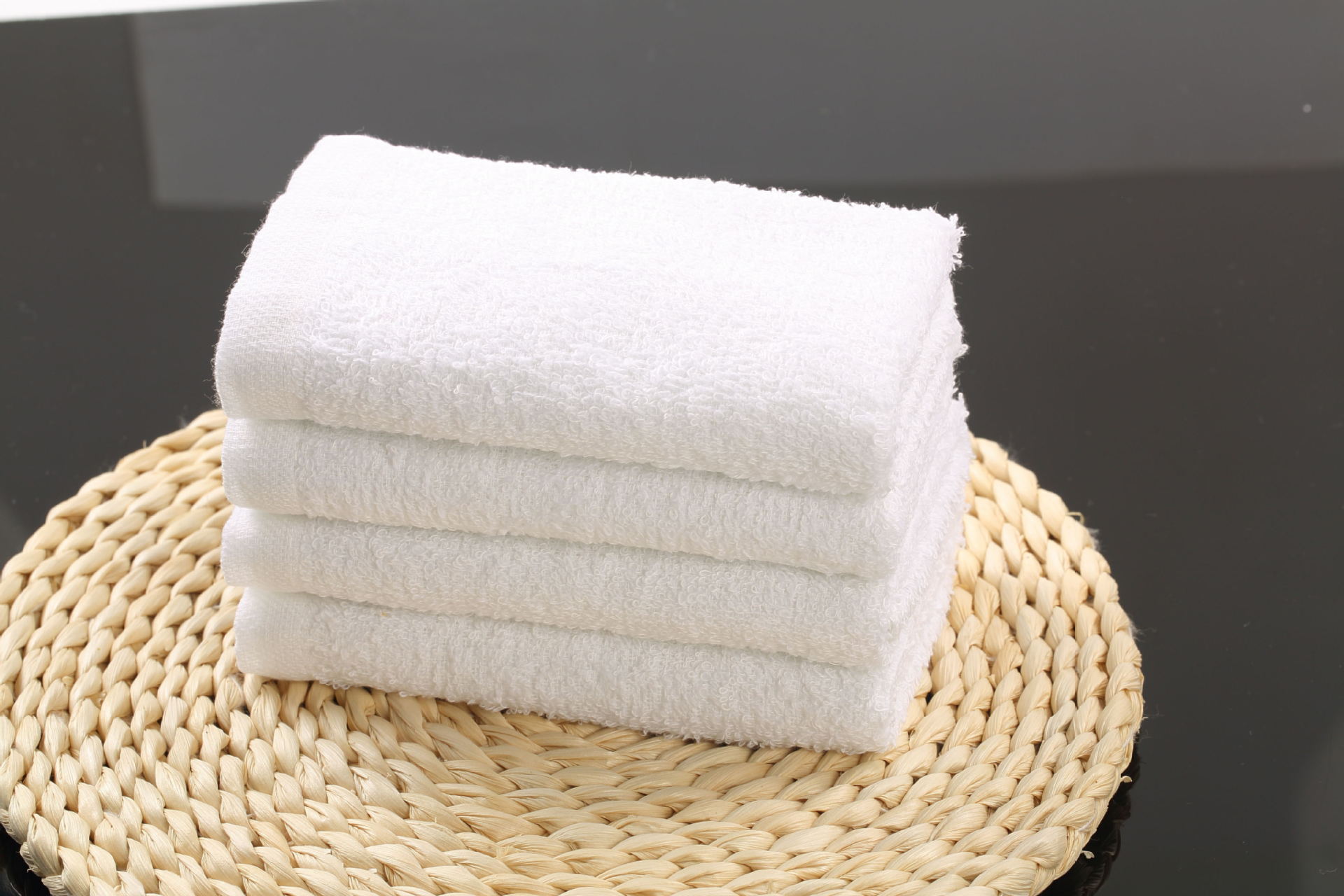 厂家直销45克一次性白毛巾洗浴白毛巾宾馆