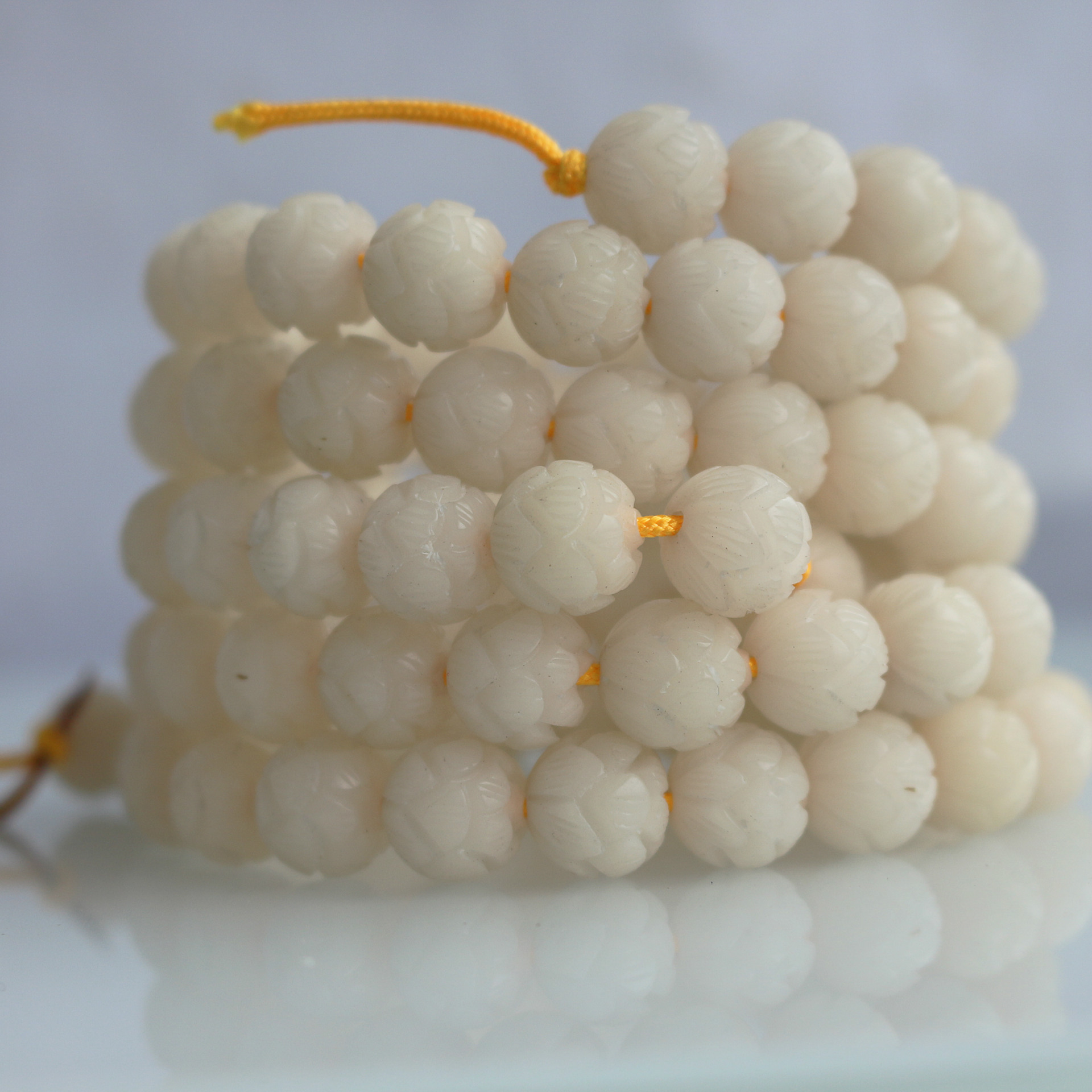 莲花菩提子 菩提子批发 手链手串配件 手工雕刻菩提根白莲花diy.