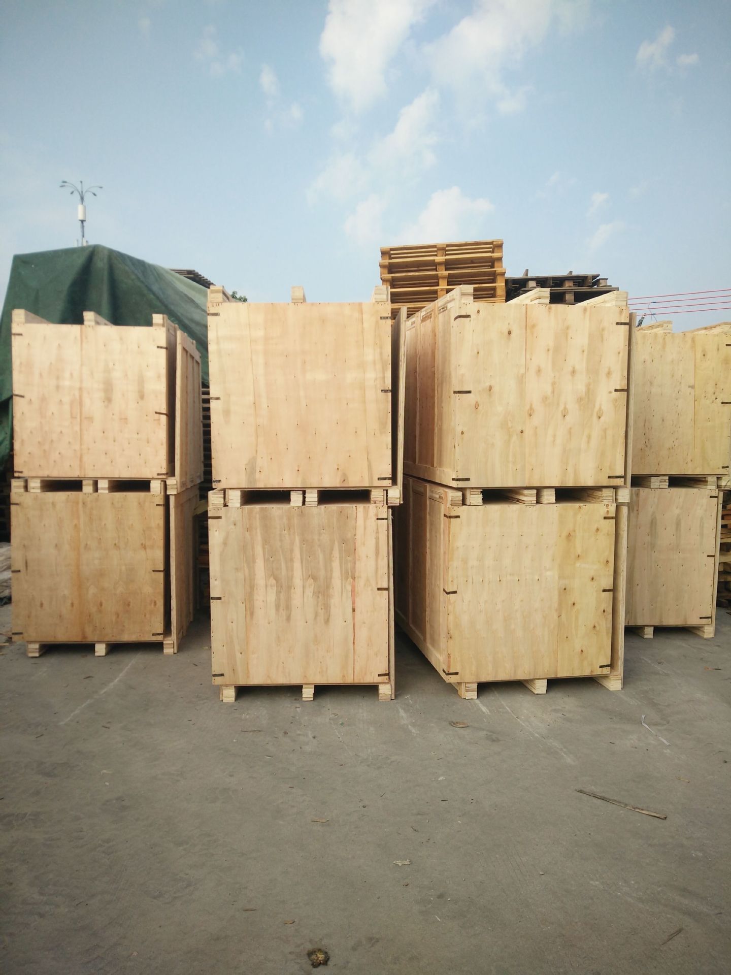 大量出售:装柜木箱,免熏蒸木箱,包装箱,夹板木箱,小木箱