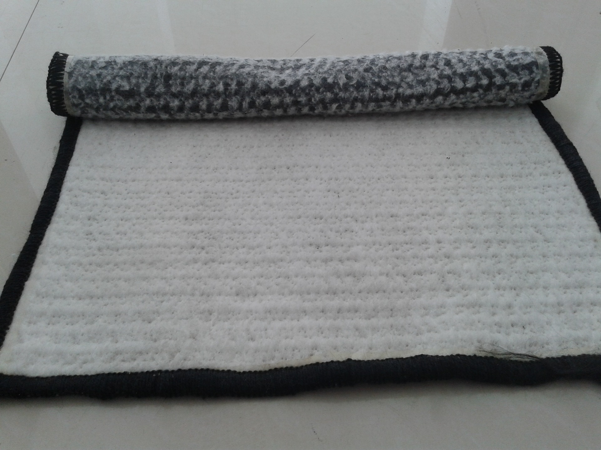 幅宽防水毯 幅宽覆膜防水毯 山东 东方供应出口防水毯