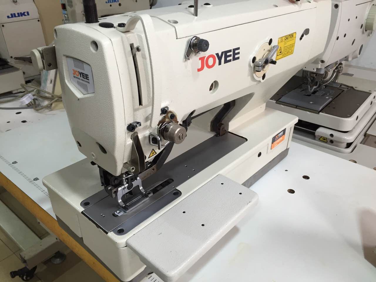 供应二手中捷电脑平头锁眼机 各种品牌平头锁眼机扭门直眼机