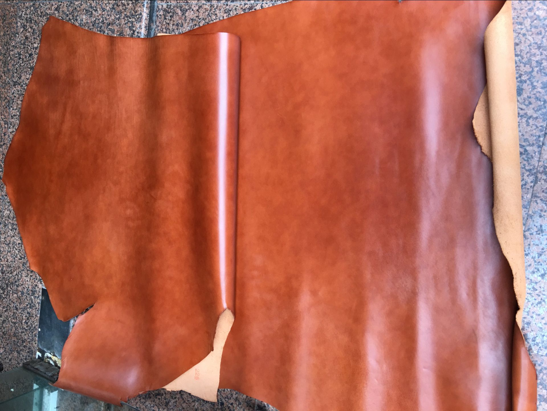 马鞍皮,特a级进口透染植鞣牛皮,手工皮料