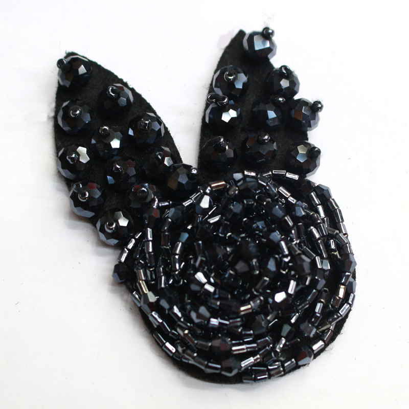 重工钉珠 手工钉珠鞋花 管珠串珠手工缝制胸花 领花 服装饰品