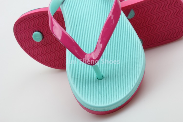 耀华女式人字拖 2016夏季新款厚底小坡跟舒适沙滩女士凉拖鞋批发-辣道