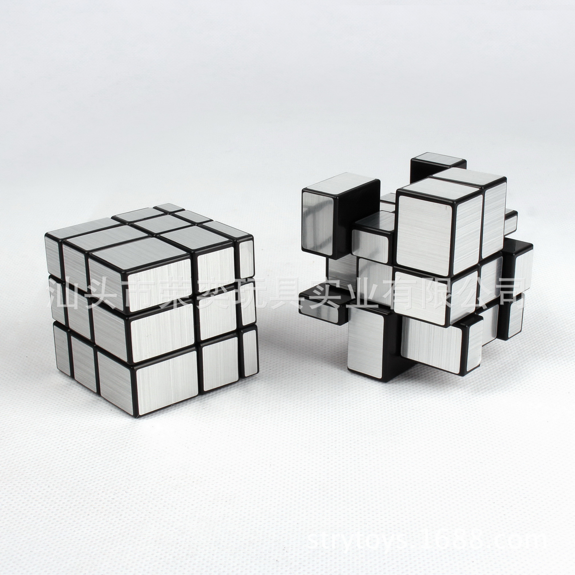 工厂直销亚马逊57cm异形镜面魔方弹簧结构金色银色拉丝益智魔方