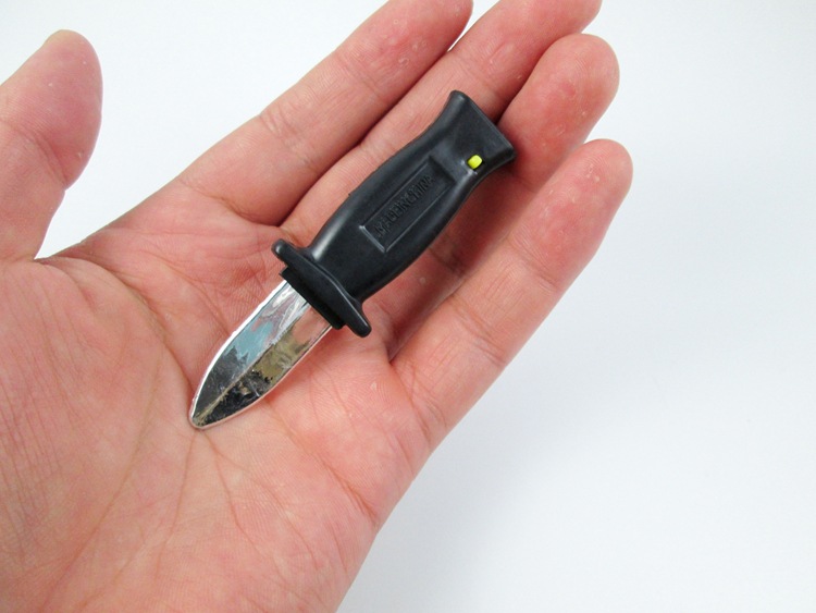 新款塑料收缩刀 整人伸缩刺刀 假刀 愚人节整人恶搞玩具