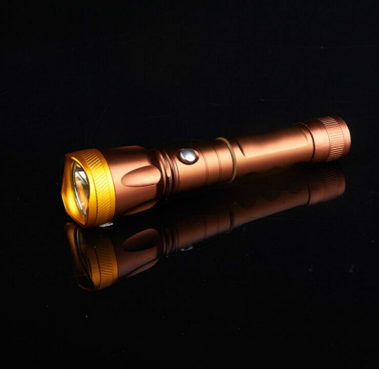 led 手机充电 强光充电手电筒usb充电多功能强光家用户用品