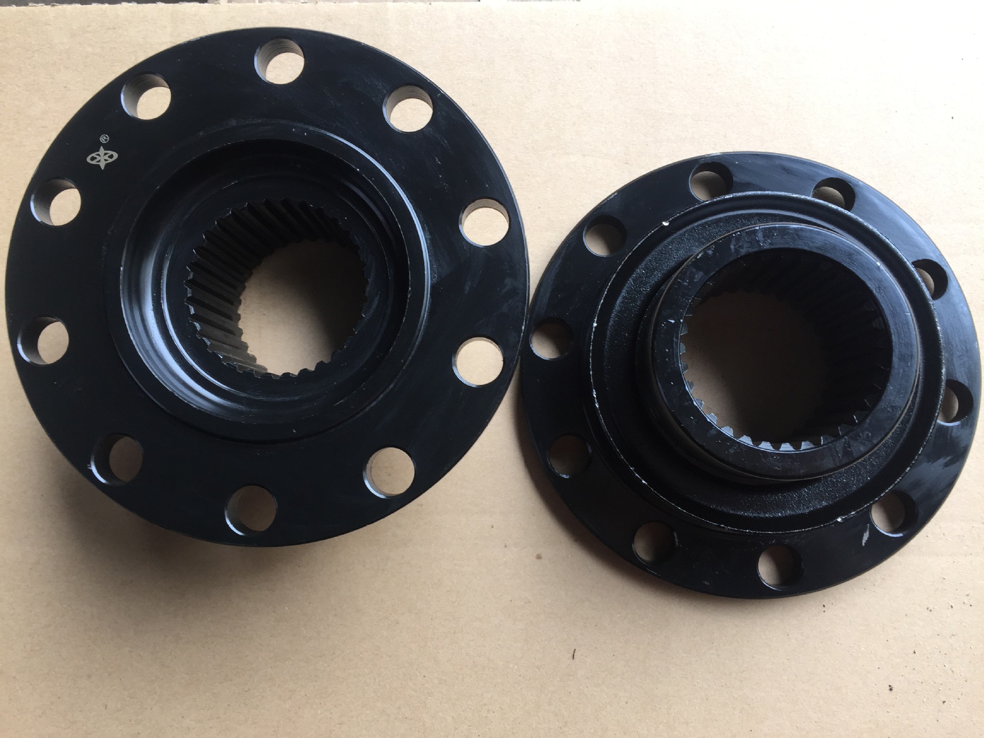 凸缘法兰_凸缘 法兰 10孔 31齿 180面 flange 34635300545 - 阿里巴巴