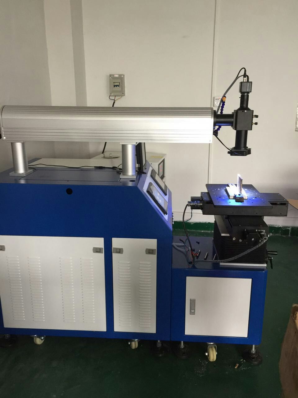 小型五金零部件激光自动焊接机精密金属钣金焊接缝隙机厂家直销