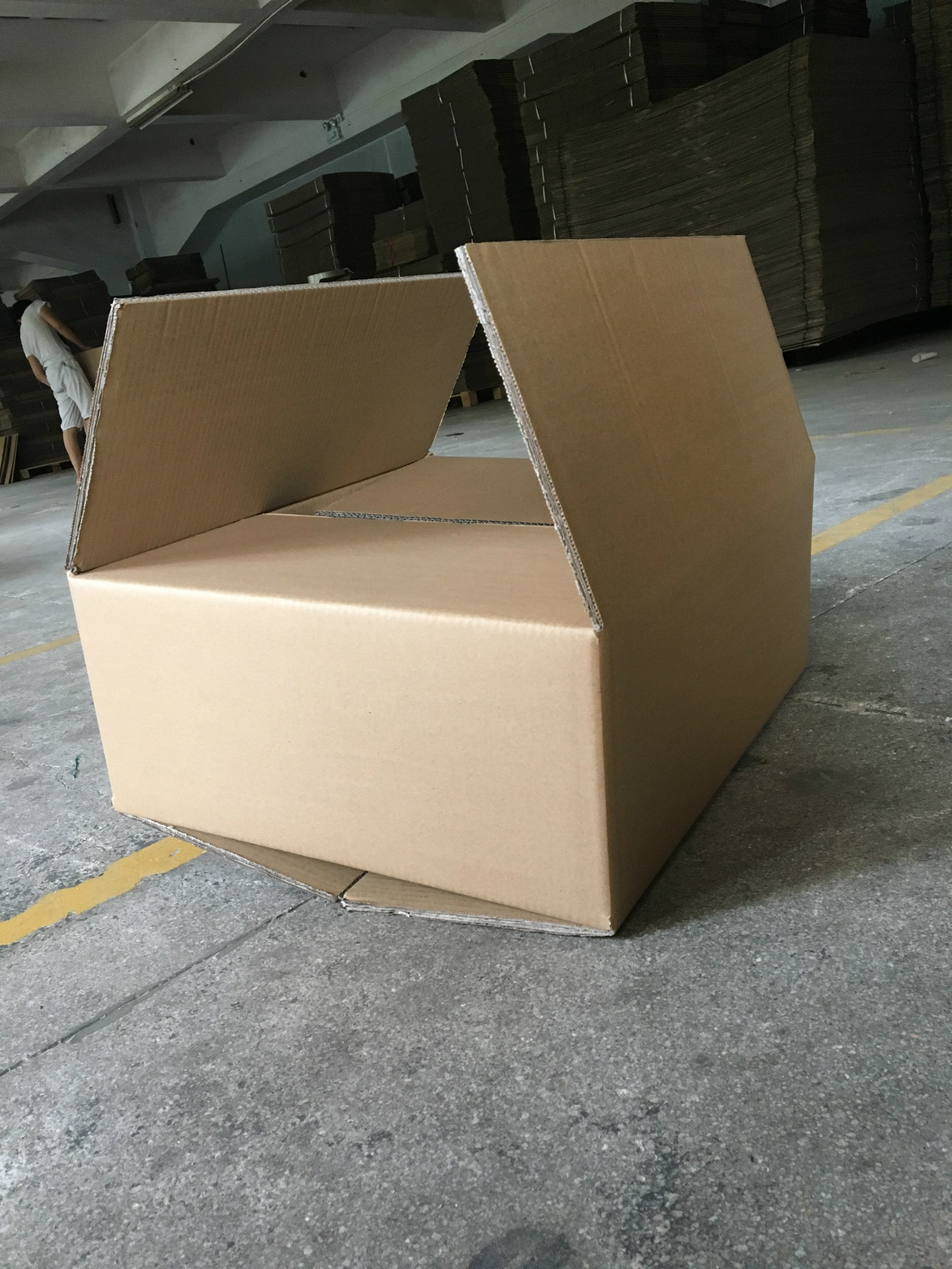 厂家生产七层瓦楞特硬纸箱正方形纸箱化妆品面膜纸箱包装定做批发