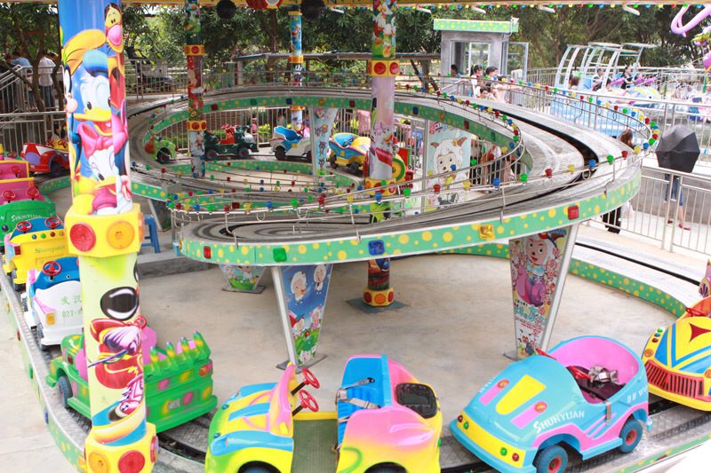 铭扬游乐设备生产各种型号大小的儿童游乐设施迷你穿梭欢迎订购