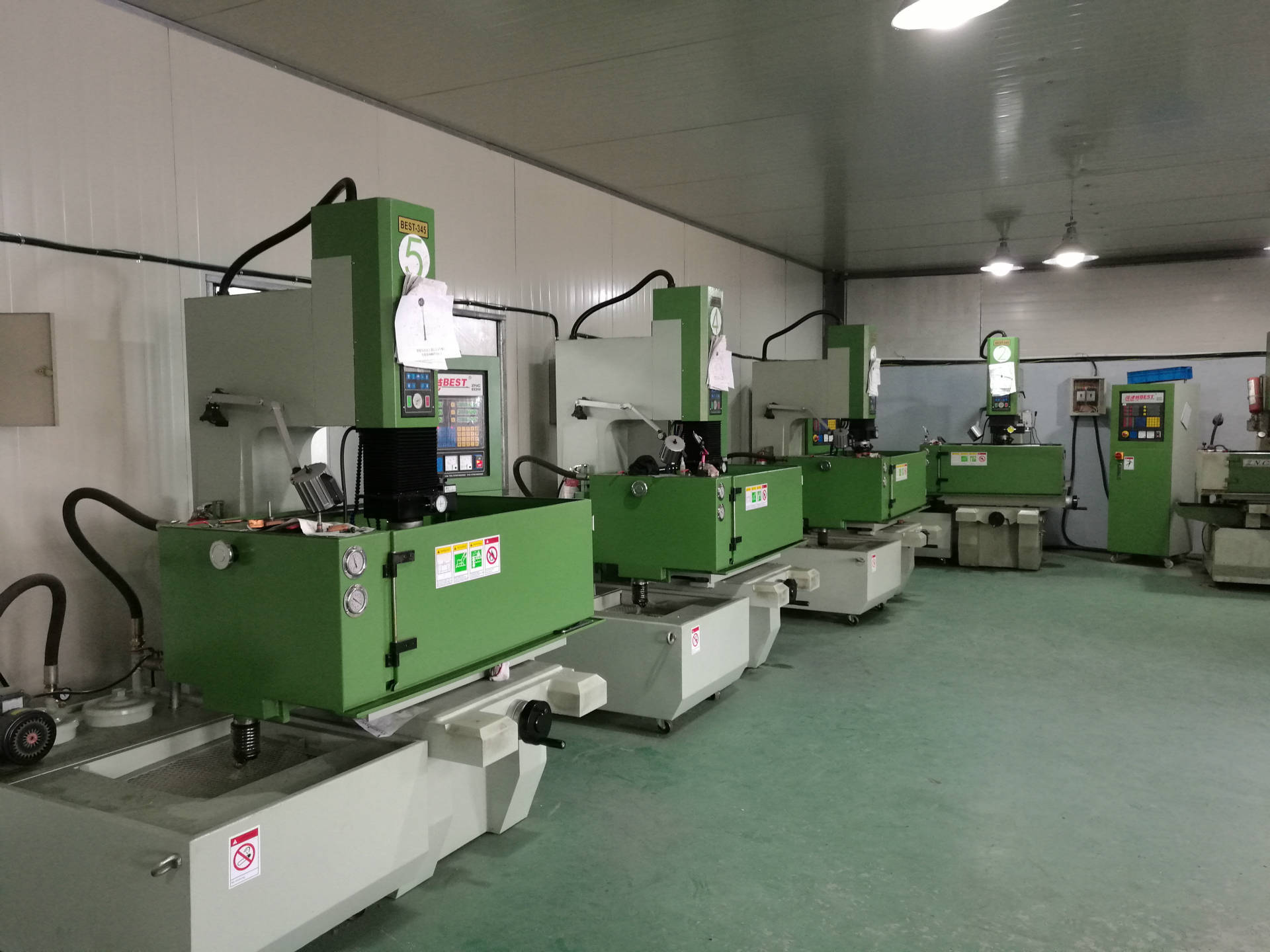 供应best-345倍速特火花机 台一火花机 电脉冲成型机床