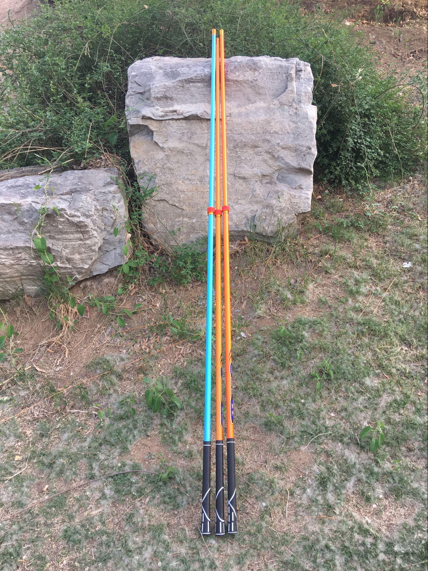 厂家直销批发碳素超轻超硬竞技炫彩抄网杆抄网竿2.1-3米垂.