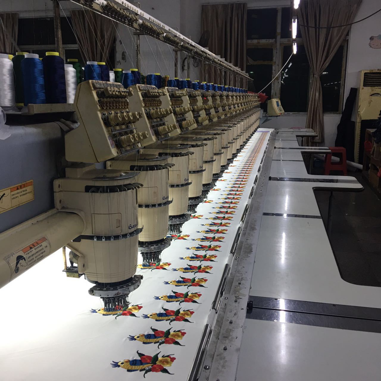 石狮市亿康电脑绣花厂 供应信息 女式皮衣 绣花章任意图案个性化定制