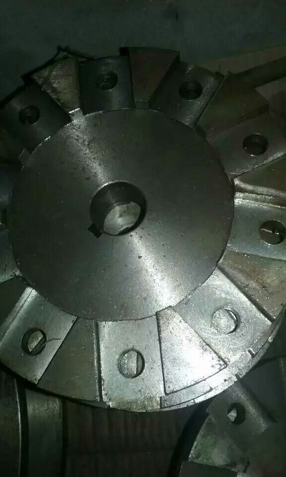 粉碎机配件农机配件筛圈转子盘主轴扁齿丁字锤元齿