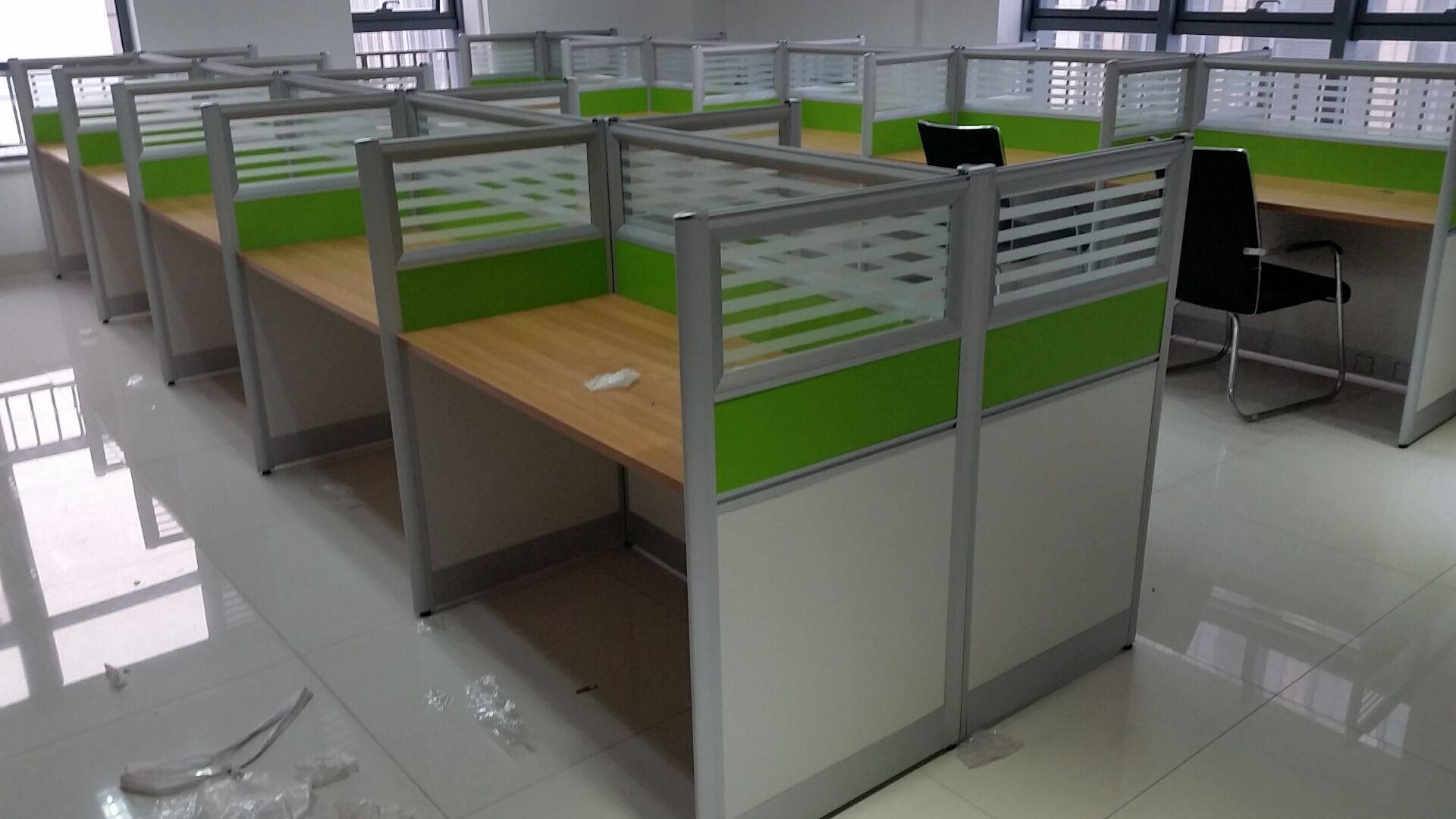 新款办公家具屏风卡位 屏风工作位 办公桌员工办公桌四人位屏风