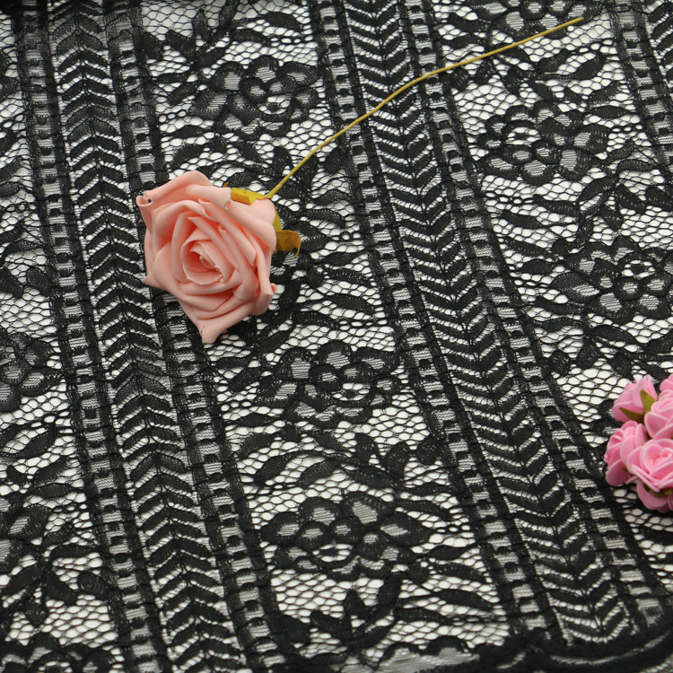 厂家现货精致无弹力股线蕾丝面料供应幅宽150cm波边面料股线面料