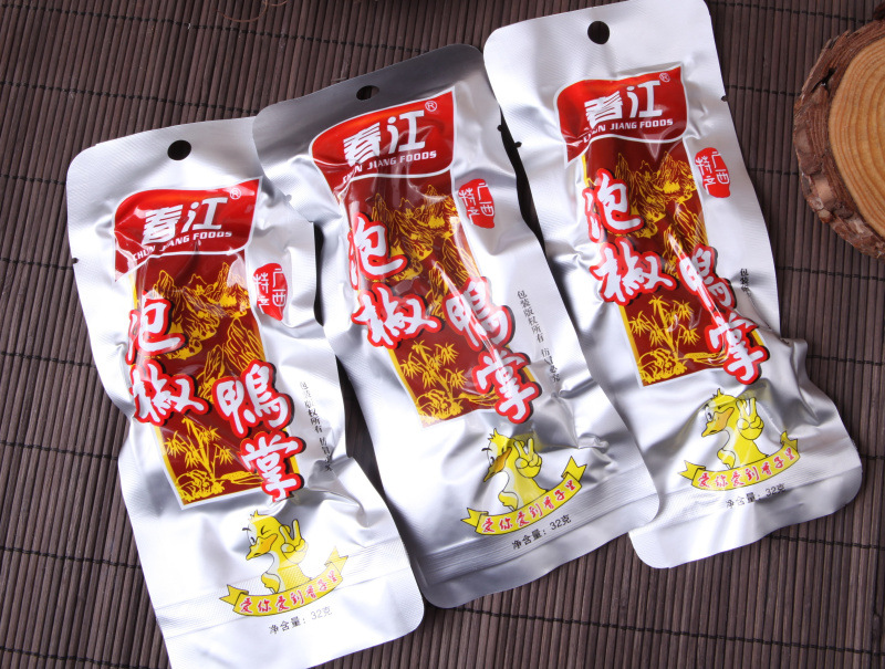 春江泡椒鸭掌广西特产鸭爪32g 真空包装香辣鸭脚