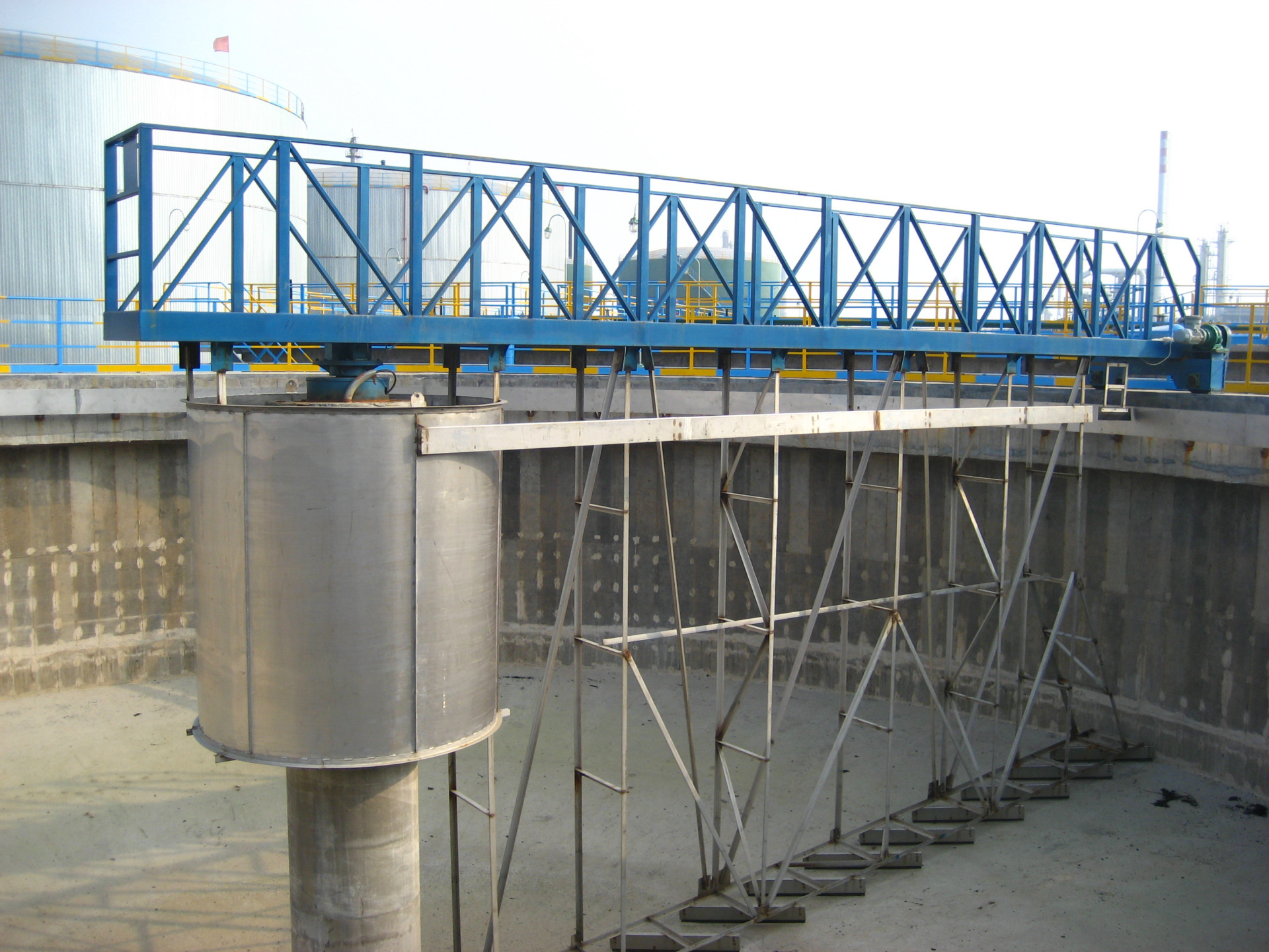 排水污水处理设备 周边传动刮吸泥机 厂家直销 - 环保批发网