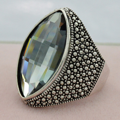 r01532 外贸饰品批发晶莹灰宝石闪亮时尚尖形水晶戒指厂家直销